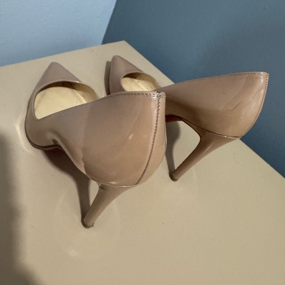 Christian Louboutin Pigalle Beige Pumps 34 - Picture 5 of 8